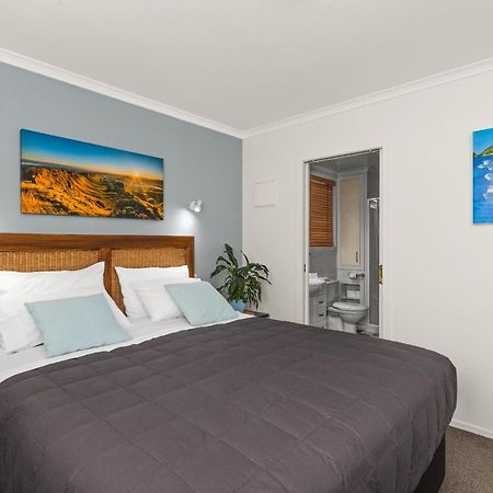 The Village Apartment, Just Steps To The Village Shops, Bars And Restaurants ハブロック・ノース エクステリア 写真