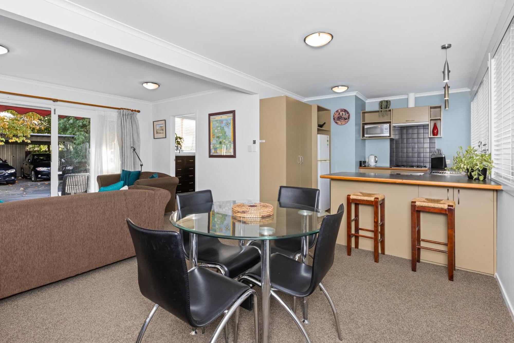The Village Apartment, Just Steps To The Village Shops, Bars And Restaurants ハブロック・ノース エクステリア 写真